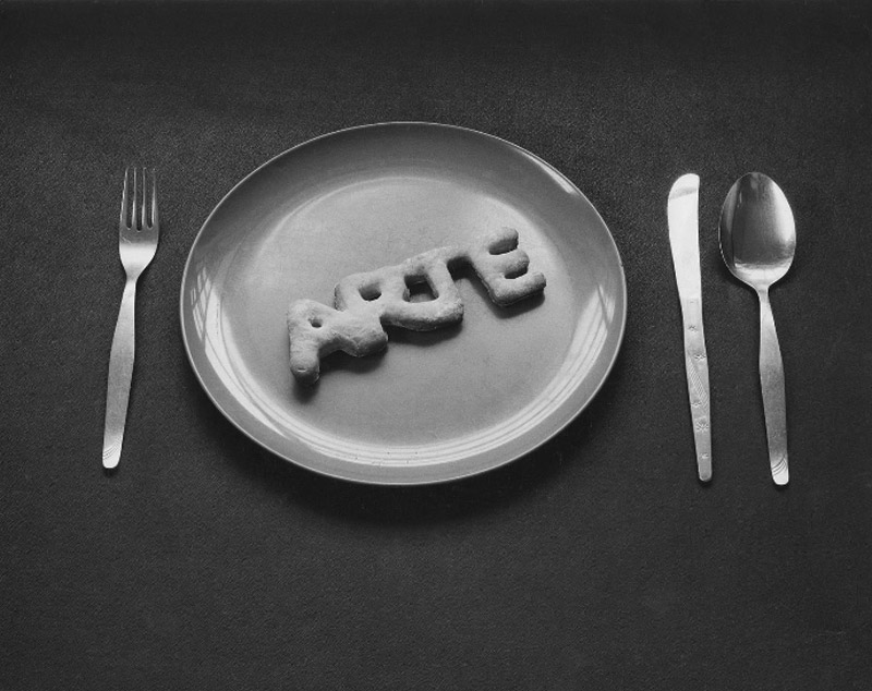 Regina Silveira: Pionera de la Percepción y la Distorsión