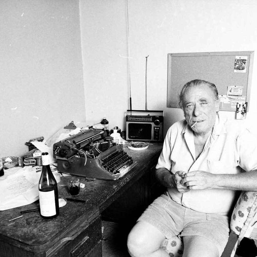 La cruda realidad del trabajo: Una carta de Bukowski