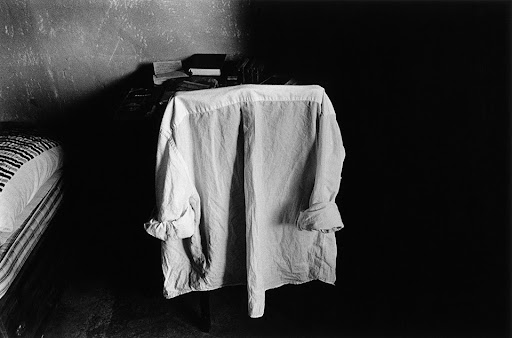 ¿Qué Haces Normal? Entre el Efecto Mateo, Estafas Piramidales, Empresas Multinivel y Gurús que Venden Cursos